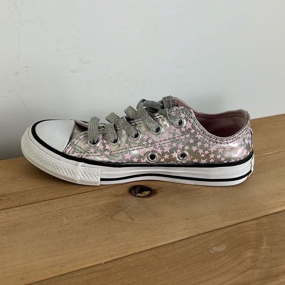 Converse silver pink star low top all star chuck Taylor youth size 12 - Picture 5 of 8